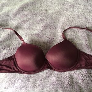 VS/ Pink bra